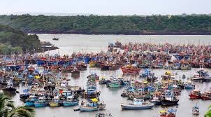 Due to closure of fishing for a week on the eve of Ain Ganeshotsav, the turnover of around four crores in Harnai, Anjarle port has come to a standstill.