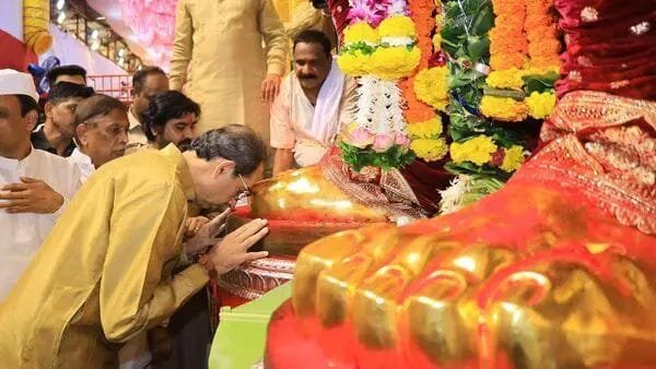 Uddhav Thackeray visited the Raja of Saptnik Lalbagh on the occasion of Ganesh Chaturthi on Saturday.