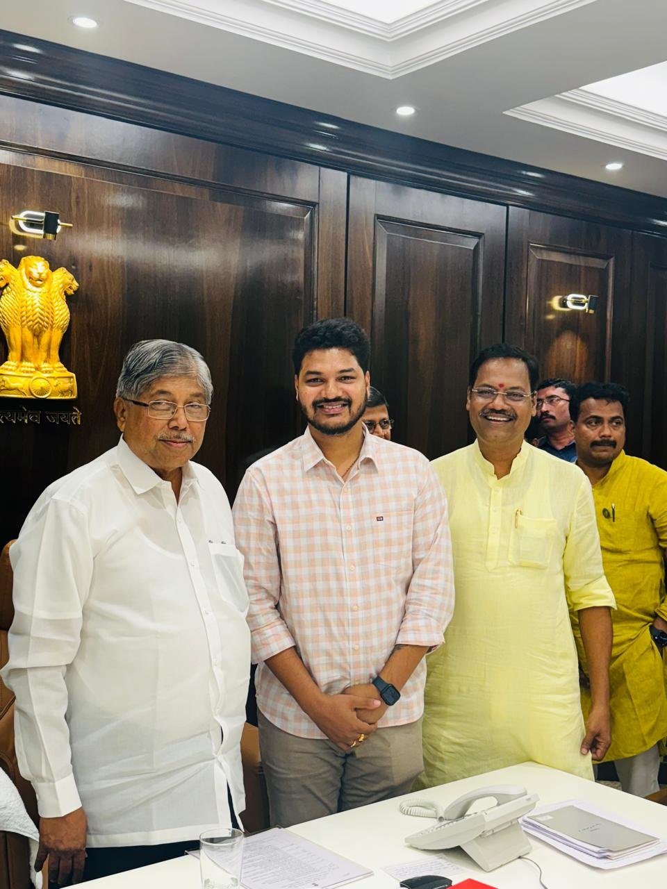 Bal Mane’s discussion with Minister Chandrakantdad to pave the way for the recruitment of teachers in Govt. Tannariketan.