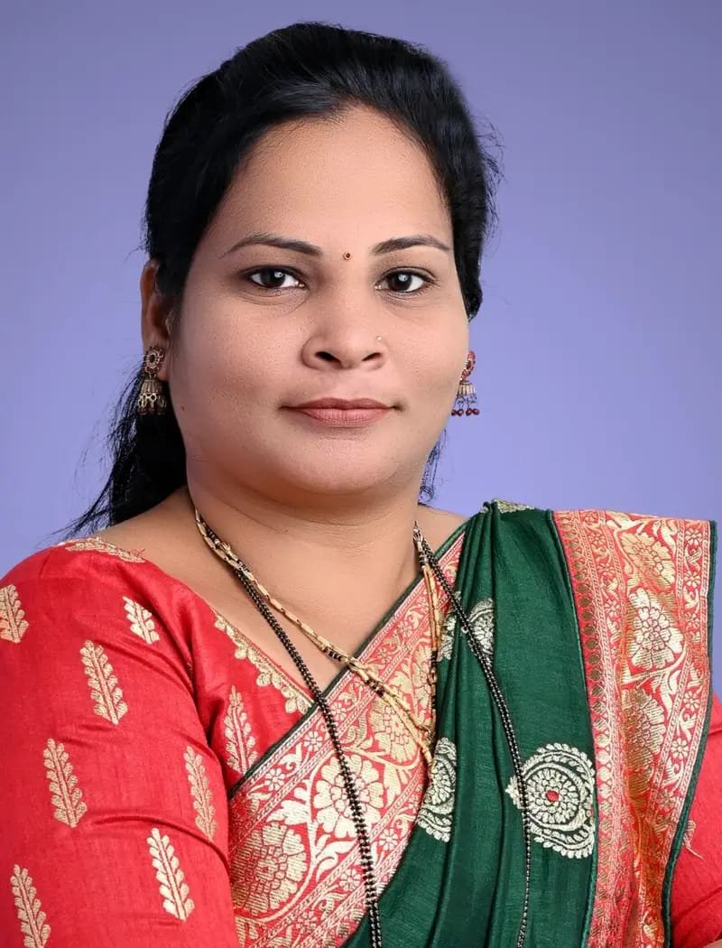 Gaon Vikas Samiti announced the candidacy of Ms. Angha Kangane for Chiplun-Sangameswar Constituency. The Gaon Vikas Samiti started politics in the interest of the common people by nominating a woman from a common family.