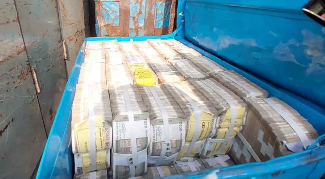 5 crore seized from a vehicle in Shilpata in Kalyan rural assembly constituency!